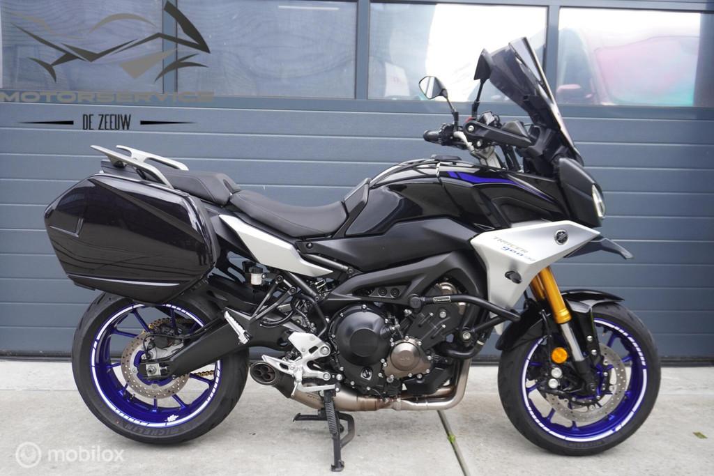 Yamaha MT09 Tracer 900 GT Akrapovic BJ 2020, Motoren, Motoren | Yamaha, Bedrijf, Meer dan 35 kW, Toermotor, Handvatverwarming