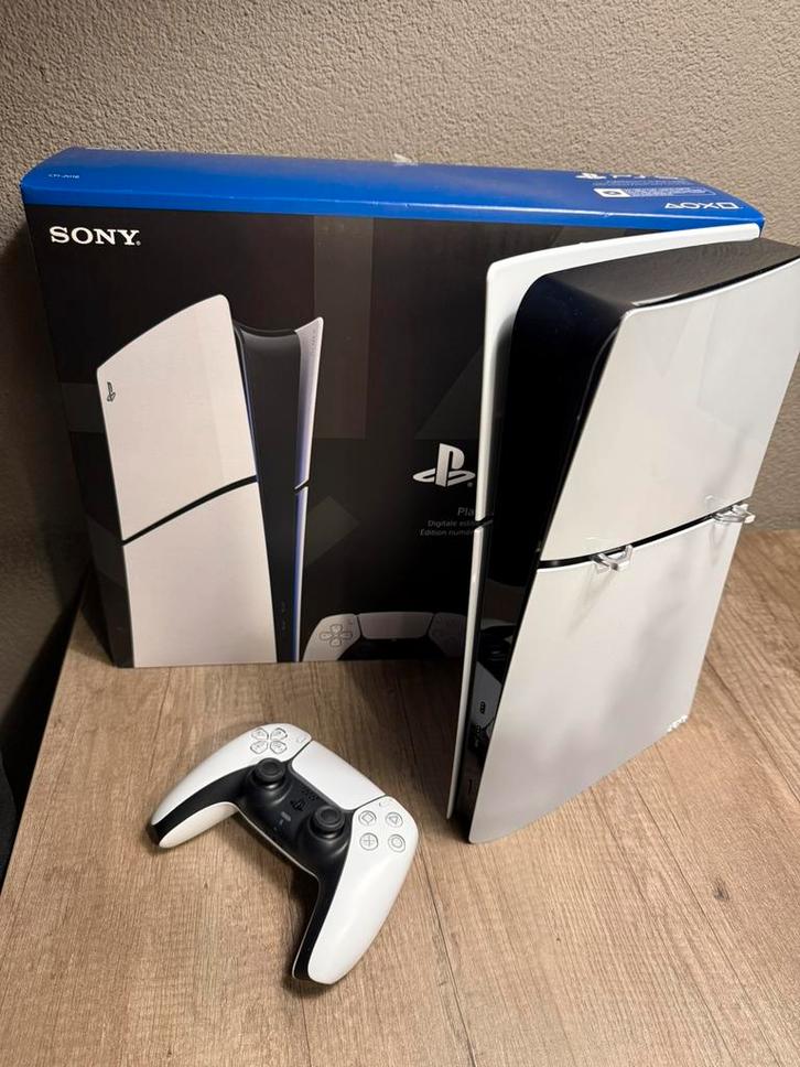 PlayStation 5 slim inclusief controller, Spelcomputers en Games, Spelcomputers | Sony PlayStation 5, Zo goed als nieuw, Ophalen of Verzenden