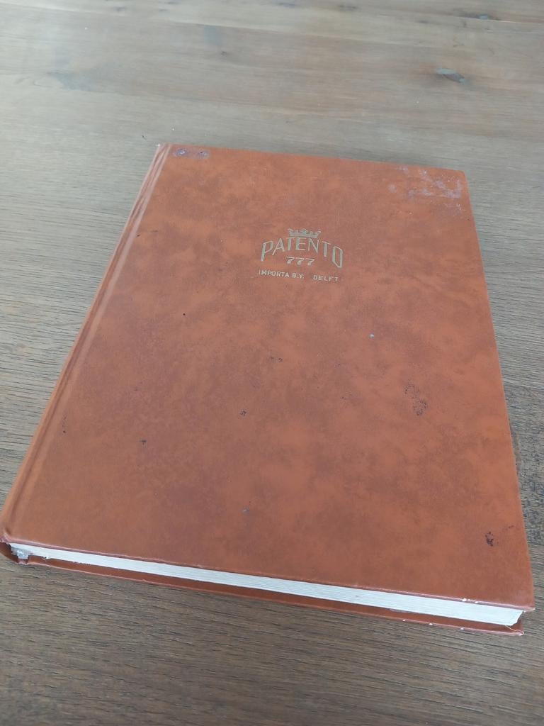 Paraguay verzameling in goedgevuld stockboek, Ophalen of Verzenden, Buitenland