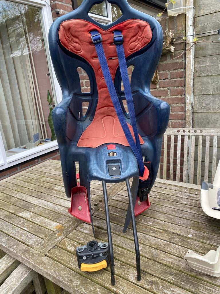 Fietsstoeltje achterop, Fietsen en Brommers, Fietsaccessoires | Fietsstoeltjes, Ophalen, Achterzitje, 9 t/m 18 kg, Gebruikt