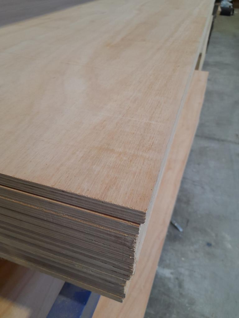 Meranti multiplex platen (*), Doe-het-zelf en Verbouw, Platen en Panelen, Niet ingevuld, Nieuw, Niet ingevuld, Niet ingevuld