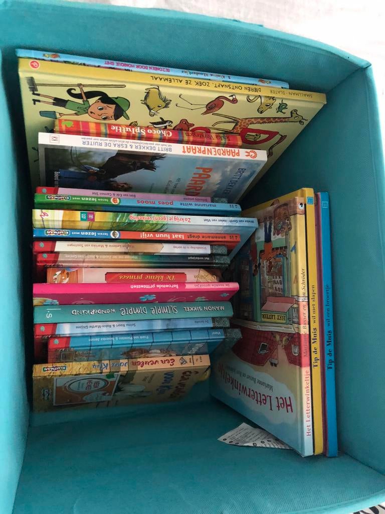 2 dozen met kinderboeken, Ophalen, Zo goed als nieuw, Kind en Jeugd