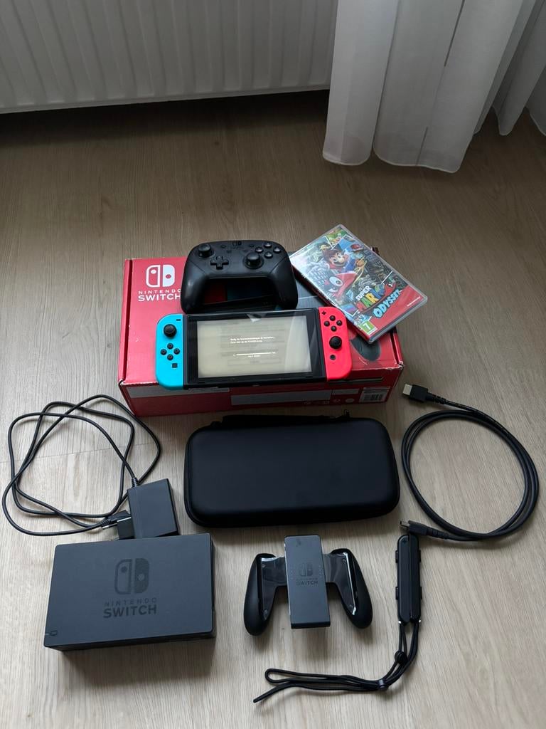 Nintendo switch V2, Switch 2019 Upgrade, Met games, Ophalen of Verzenden, Zo goed als nieuw