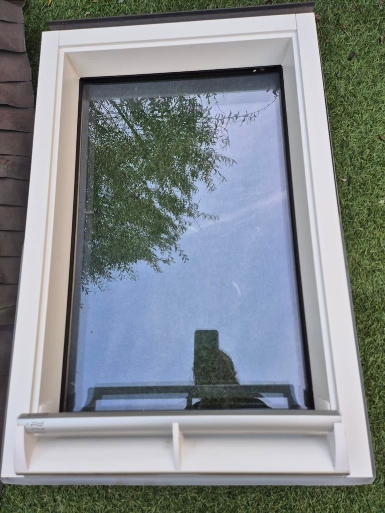 Velux GGL-CK02 Dakraam - Zeer goede staat, Doe-het-zelf en Verbouw, Glas en Ramen, Ophalen, Dubbelglas, Minder dan 80 cm, 80 tot 120 cm