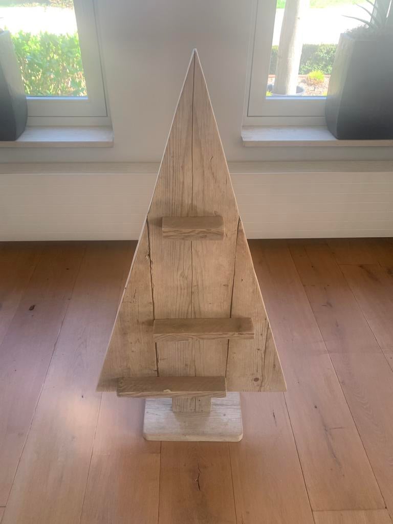Kerstboom steigerhout, Ophalen, Gebruikt