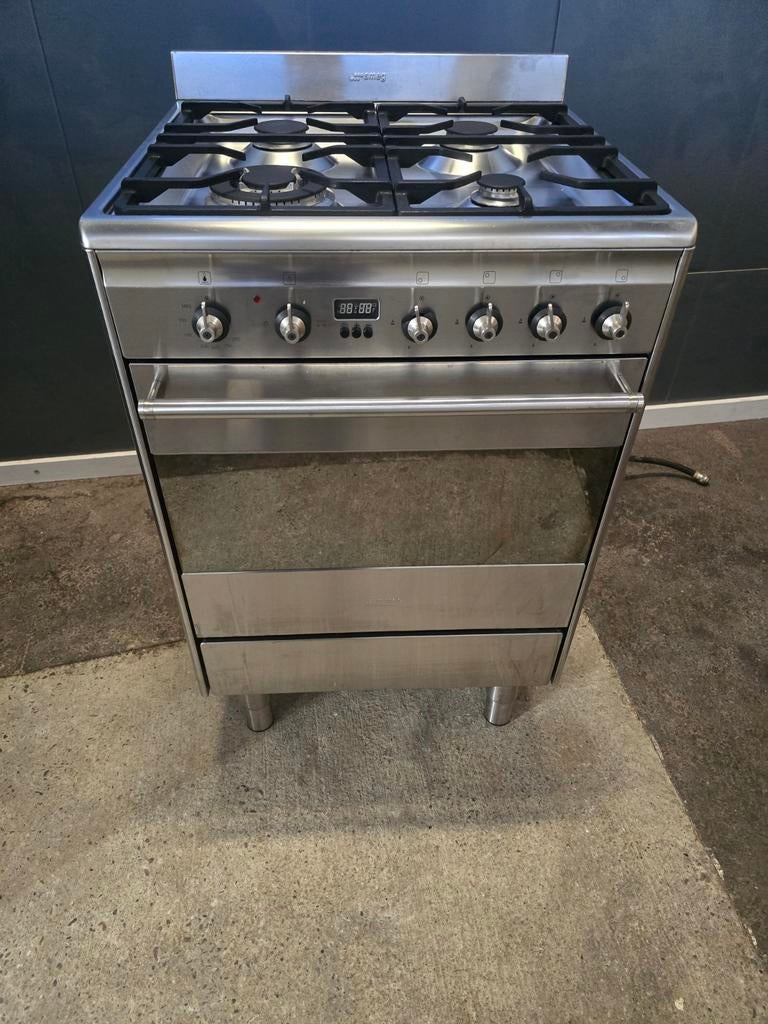 Smeg fornuis, Witgoed en Apparatuur, Fornuizen, Ophalen, 60 cm of meer, Grill, Gas