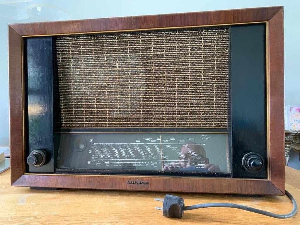 Radio TELEFUNKEN 2652WK (?) -VINTAGE, Ophalen, Niet werkend, Radio