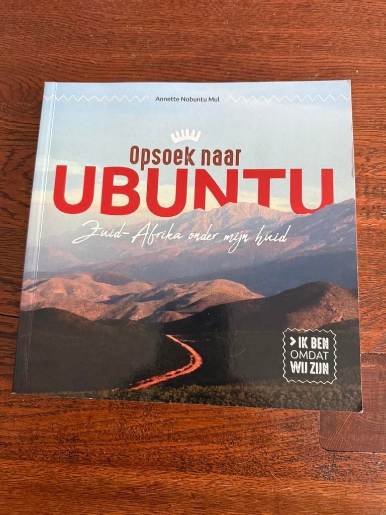 Opsoek naar Ubuntu - Annette Nobuntu Mul, Ophalen of Verzenden, Zo goed als nieuw