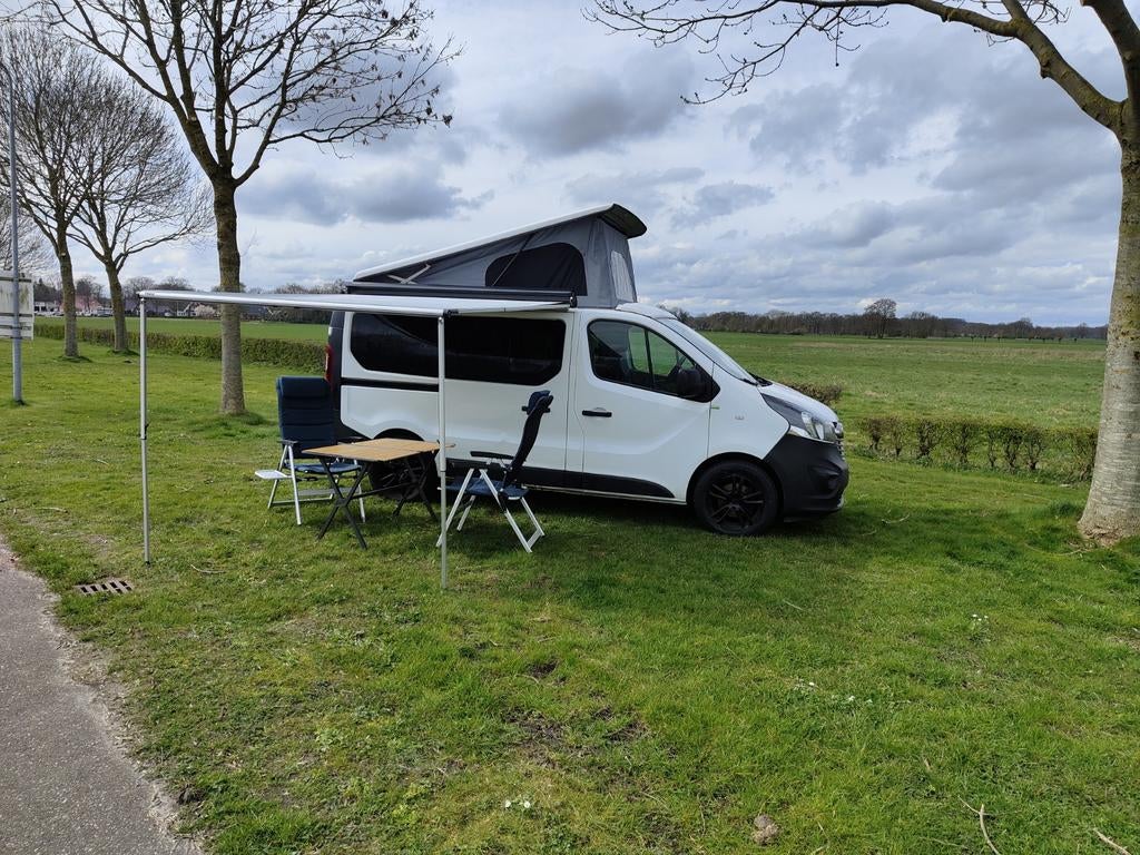 Opel Vivaro 2017 Buscamper – 4 zit- en 4 slaapplaatsen, Caravans en Kamperen, Campers, Overige merken, Bedrijf, 4 tot 5 meter