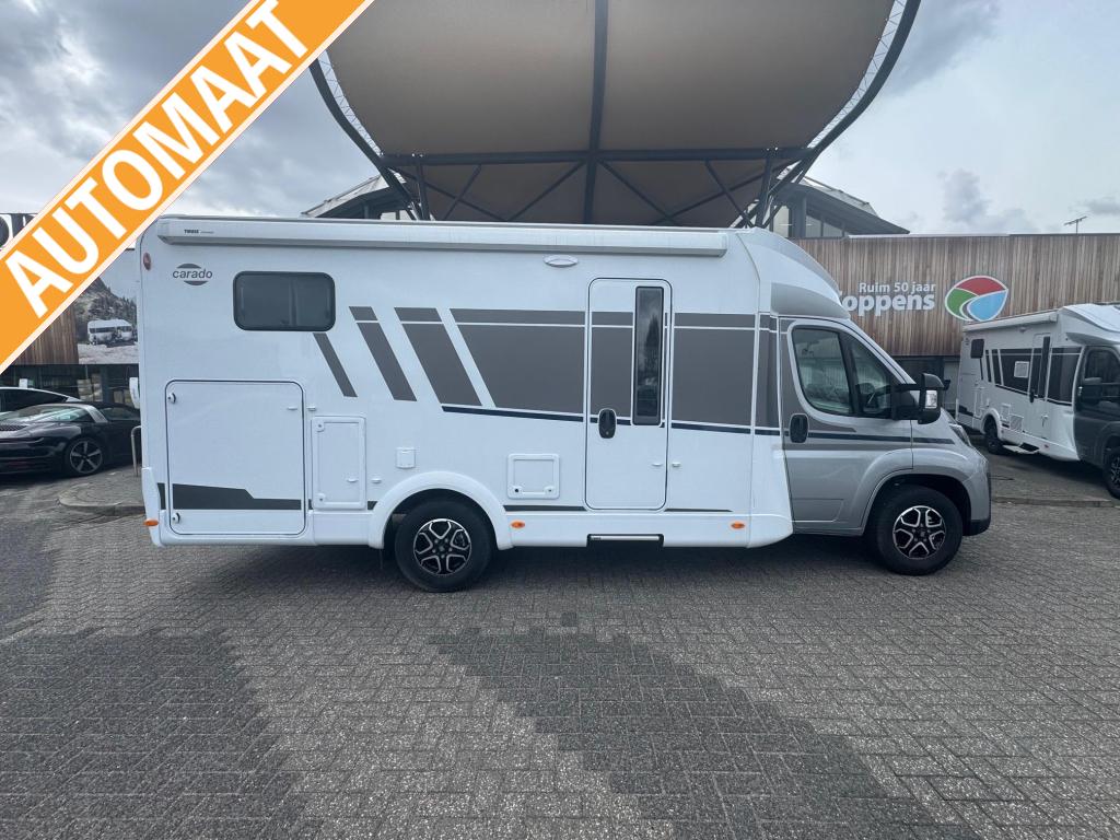 Carado T328 AUTOMAAT !!, Caravans en Kamperen, Campers, Automaat, Chemisch toilet, Standaard zit, Ringverwarming