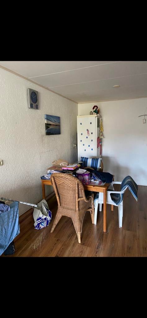 Eettafel, zetels, bedden, orgel, tv, stoelen, Ophalen