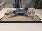 F-16C Fighting Falcon gebouwd model schaal.1:48 Agressors, Ophalen, Minder dan 10 m², Laminaat
