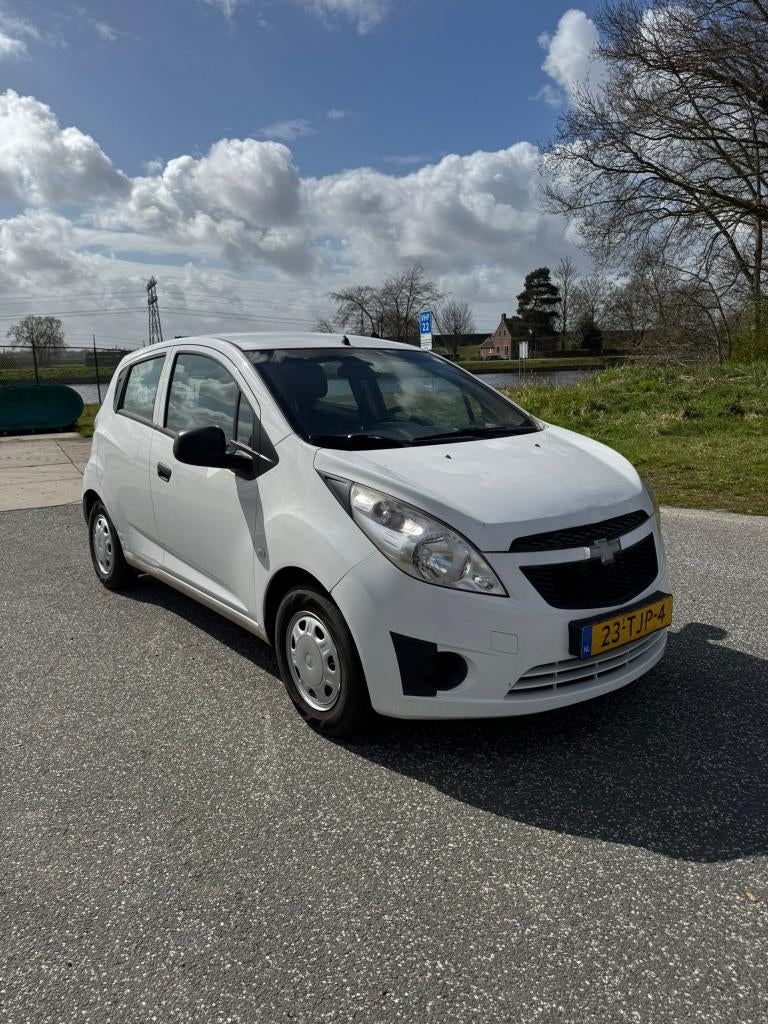 Chevrolet Spark 1.0 Bifuel 2012 Wit, Auto's, Chevrolet, Bedrijf, Spark, Benzine, B, Hatchback, Handgeschakeld, Origineel Nederlands