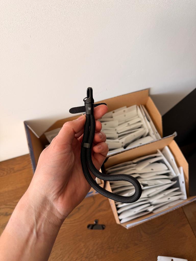 [Restpartij bulk opkoper] 95 universele telefoonkoordjes, Ophalen of Verzenden, Nieuw, Bescherming