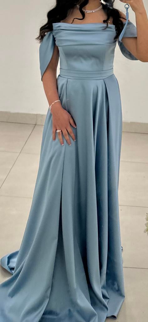 Elegante lichtblauwe galajurk, maat S, Kleding | Dames, Gelegenheidskleding, Ophalen, Galajurk, Blauw, Zo goed als nieuw