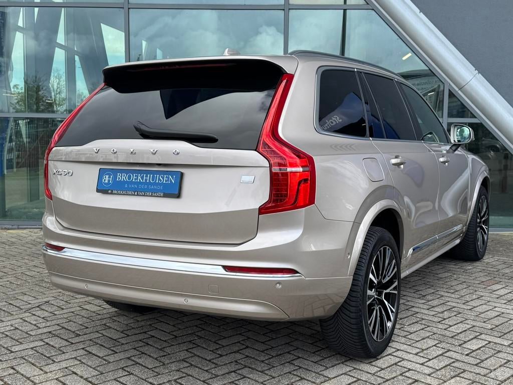 Volvo XC90 2.0 T8 Recharge AWD Ultimate Bright 455pk Luchtve, Gebruikt, 1969 cc, 7 stoelen, Beige