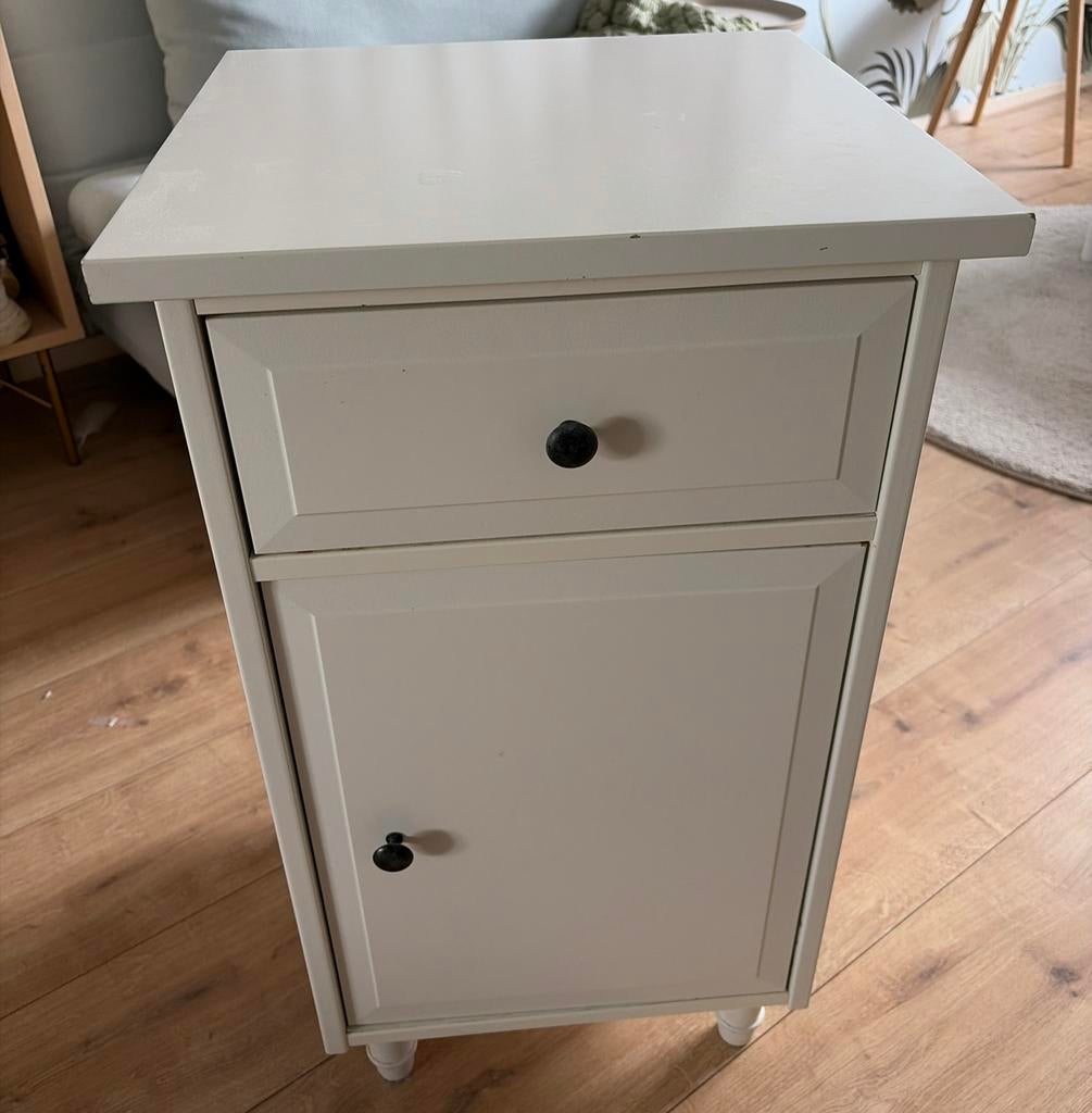 IKEA Hemnes Nachtkastje met lade, deurtje en plank, Ophalen, Gebruikt, Minder dan 45 cm, 70 cm of meer