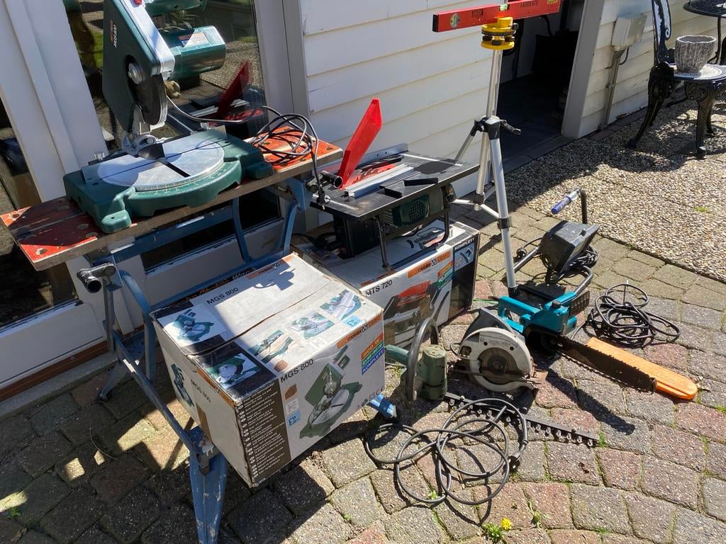 Diverse elektrische gereedschap, Ophalen, Gebruikt, Afkortzaag, 30 tot 70 mm