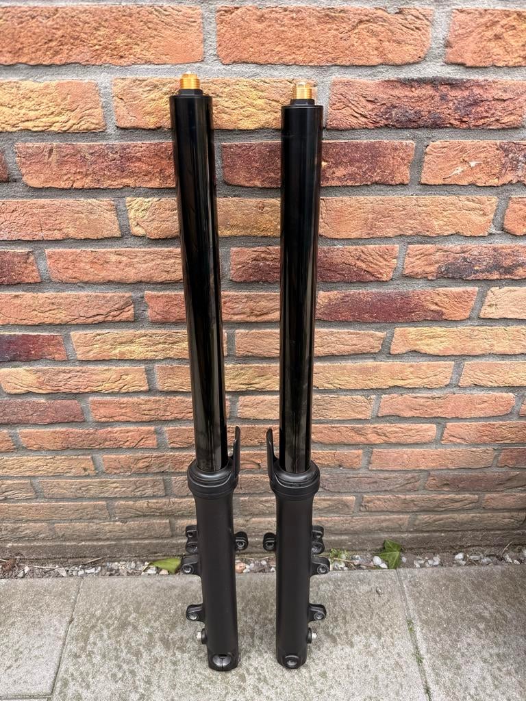 Voorvork 2016 Yamaha XJR 1300 RP19 zwarte Nitride poten, Ophalen of Verzenden, Gebruikt