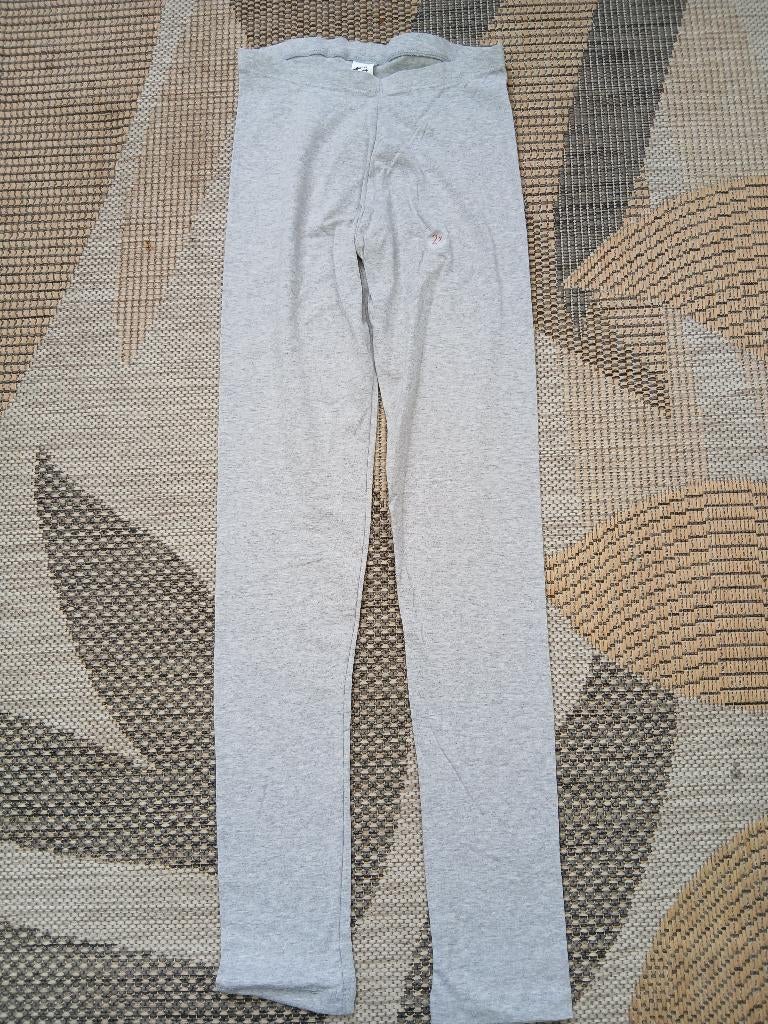(nieuw) lichtgrijze legging maat 158, Kinderen en Baby's, Kinderkleding | Maat 158, Broek, C&A, Meisje, Nieuw