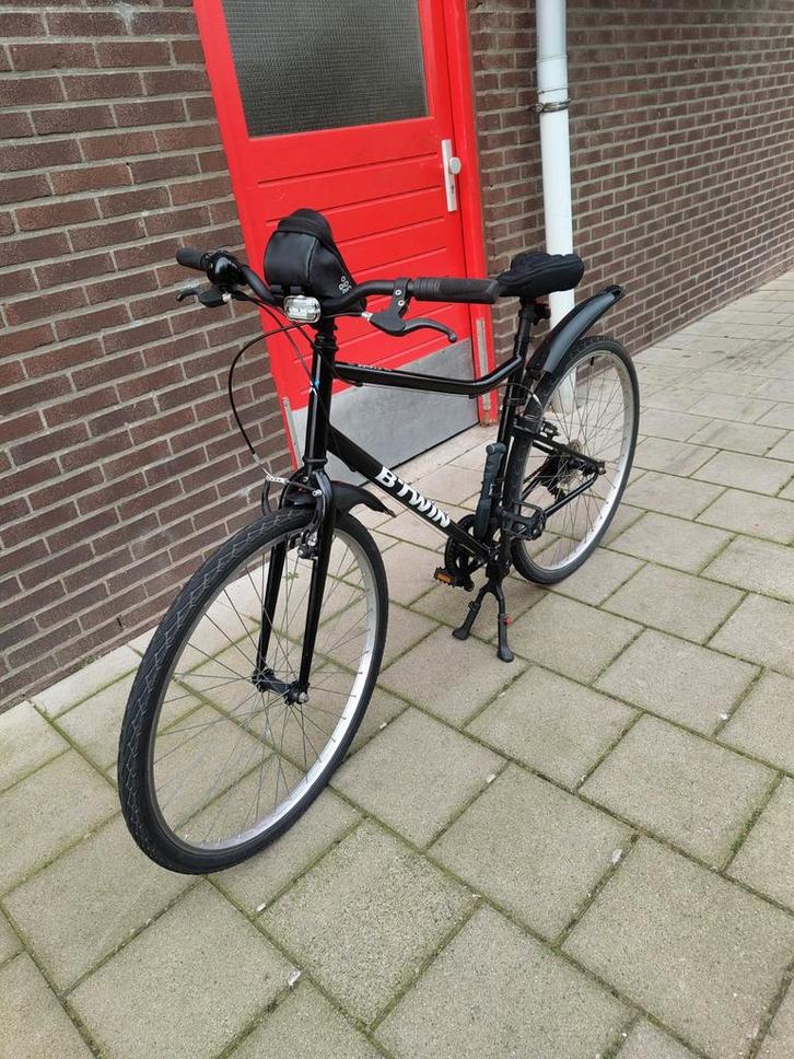 B'Twin Riverside 100 Hybride Fiets - Perfecte Staat, Fietsen en Brommers, Fietsen | Heren | Herenfietsen, Zo goed als nieuw, Overige merken