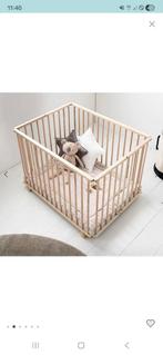 Houten baby box in goede staat, Ophalen of Verzenden, Gebruikt, Rechthoekig, Wieltjes