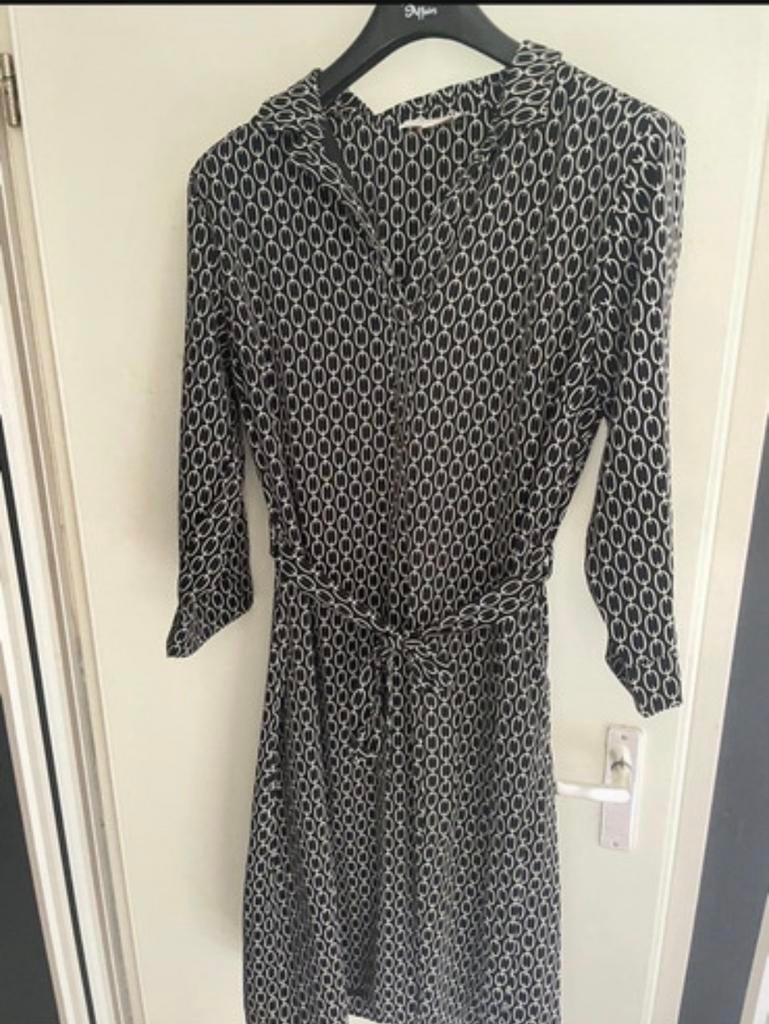 Comma Ca jurk wit/zwart travelstof, maat 42, Ophalen of Verzenden, Gedragen, Maat 42/44 (L), Wit