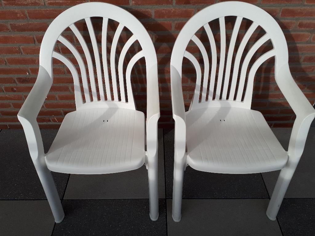 2 stevige, stapelbare witte HARTMAN WINDSORS CLUB, Tuin en Terras, Ophalen, Zo goed als nieuw, Kunststof, Stapelbaar