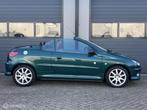 Peugeot 206 CC 1.6-16V Roland Garros Cabrio Uitvoering, Auto's, Peugeot, 4 cilinders, Cabriolet, 4 stoelen, Bedrijf