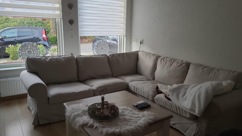 Ikea Ektorp 4-zitsbank met poef - licht beige hoezen, Ophalen, Zo goed als nieuw, Stof