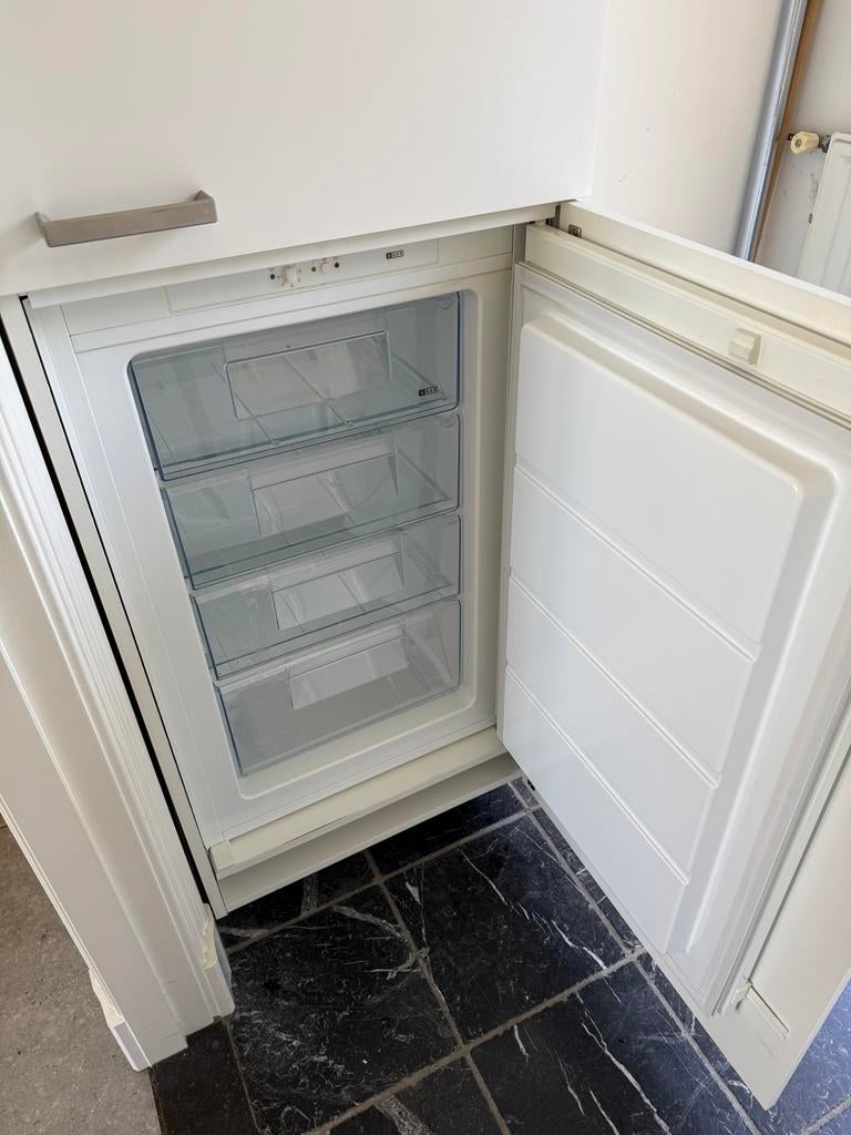 Ikea Djupfrysa inbouwvriezer A++ met handleiding, Minder dan 60 cm, Zo goed als nieuw, Energieklasse A of zuiniger, Inbouw