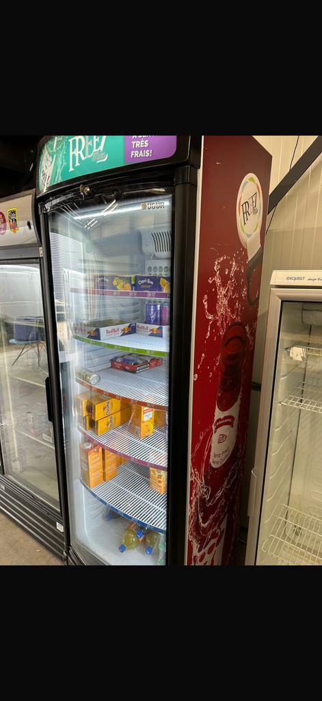 Te koop: FREEZE drankkoelkast professionele display koelkast, Zakelijke goederen, Machines en Bouw | Overig, Ophalen