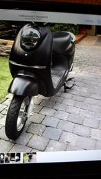 Yadea scooter, Ophalen, Zo goed als nieuw, Elektrisch, Overige modellen