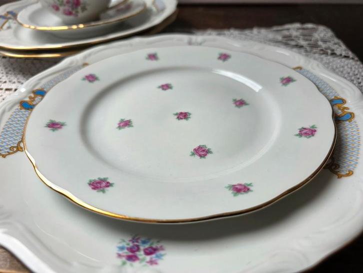 Eet dinerborden roosje, Antiek en Kunst, Antiek | Servies los, Ophalen of Verzenden