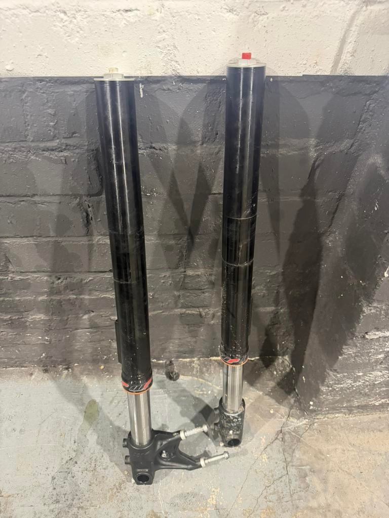 Ktm duke 690 2018 voorvork, Ophalen of Verzenden, Zo goed als nieuw, Overige typen, Minder dan 2 meter