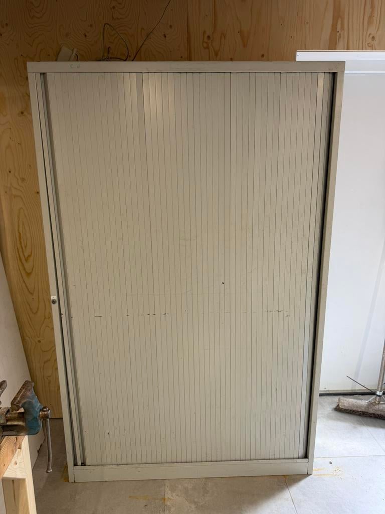 Archiefkast met roldeur van metaal., Ophalen, Gebruikt, 100 tot 150 cm, Metaal