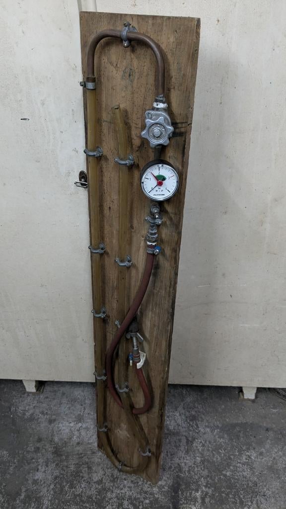 Vintage Persapparaat voor Gasleidingen/Drukleidingen., Ophalen