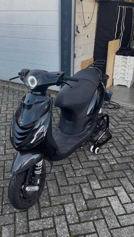 Zip sp h2o, Fietsen en Brommers, Scooters | Piaggio, Verzenden, Zo goed als nieuw, Tweetakt, Zip