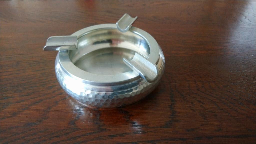 vintage Banka Tin Indonesia asbakje gehamerd tin, Ophalen, Gebruikt