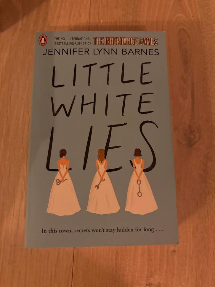 Little White Lies - Jennifer Lynn Barnes (Engels), Boeken, Detectives, Zo goed als nieuw, Ophalen