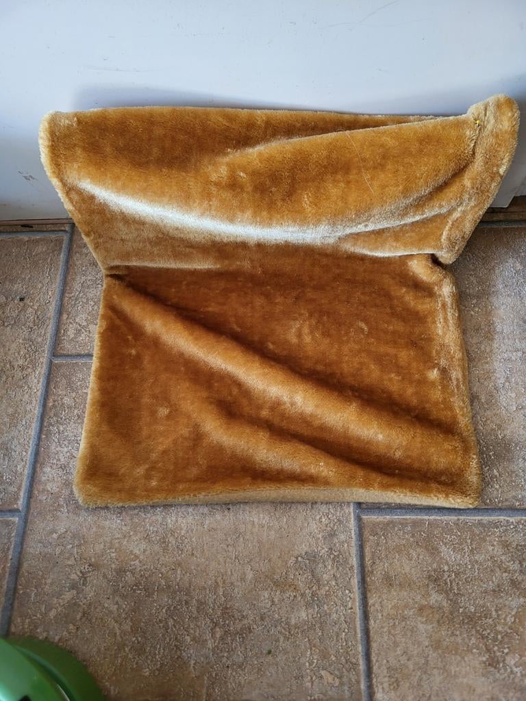 Katten hang matje, Dieren en Toebehoren, Kattenmanden, Ophalen of Verzenden, Gebruikt, Pluche