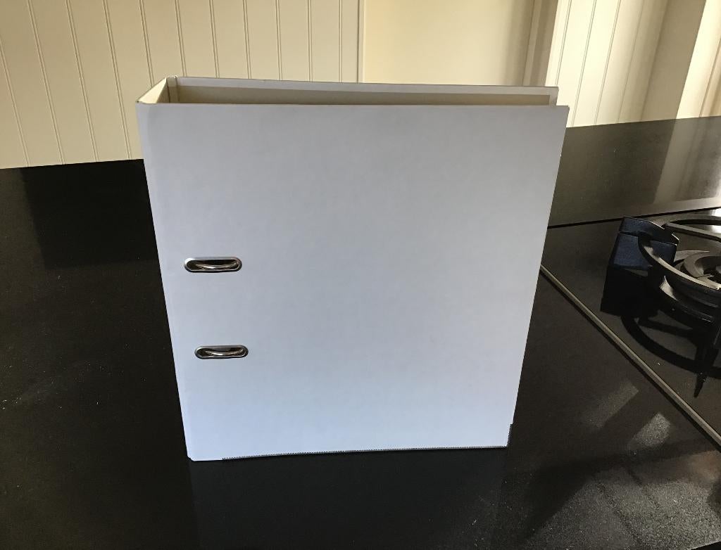 Witte ordner / map. Voor A4 documenten. Rugbreedte 7 cm., Verzenden, Gebruikt