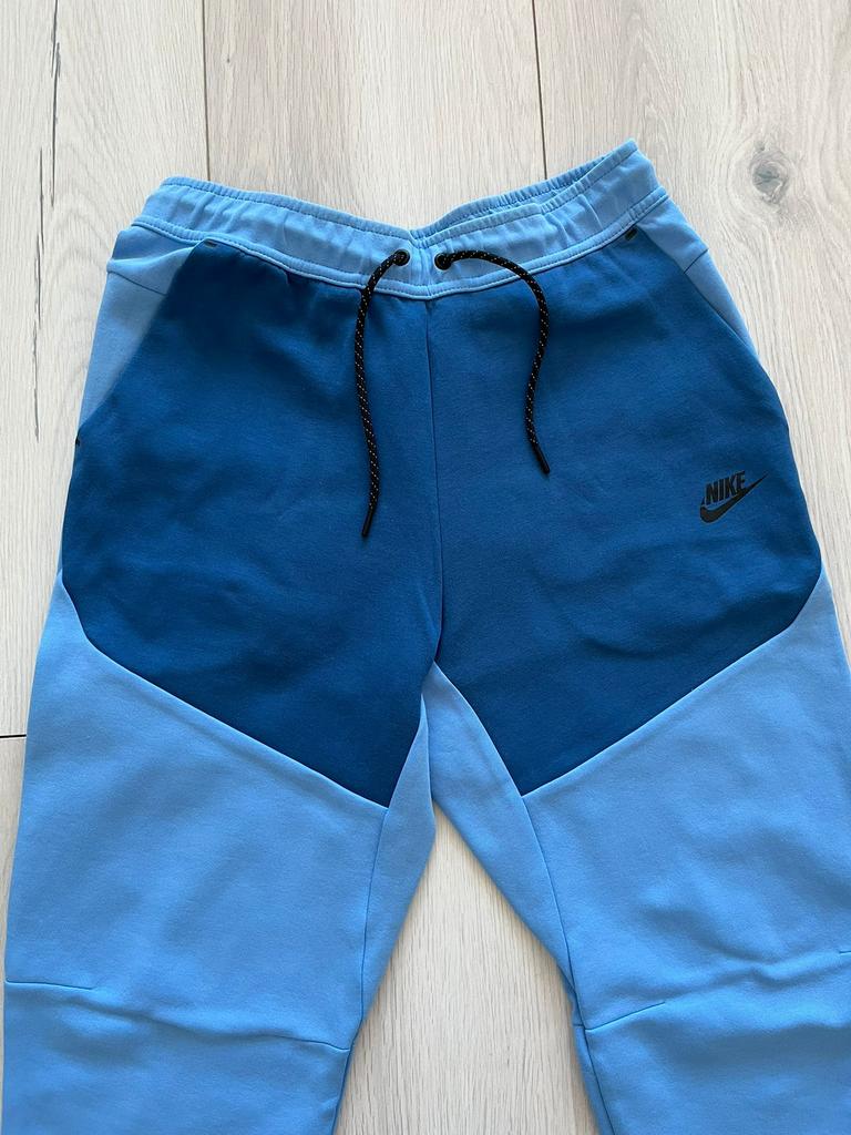 Originele Nike Tech broek donkerblauw maat M, Nike, Ophalen of Verzenden, Zo goed als nieuw, Voetbal