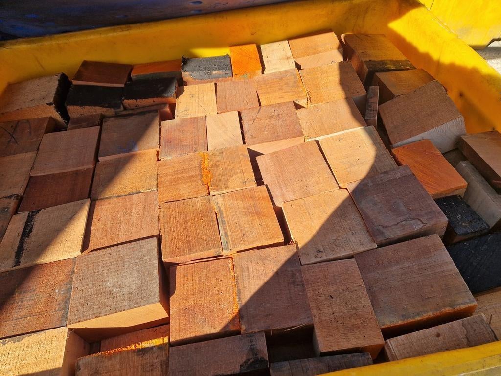 Haardhout Kachelhout Brandhout ca. 32 m3 in kisten, 6 m³ of meer, Ophalen, Overige houtsoorten, Blokken