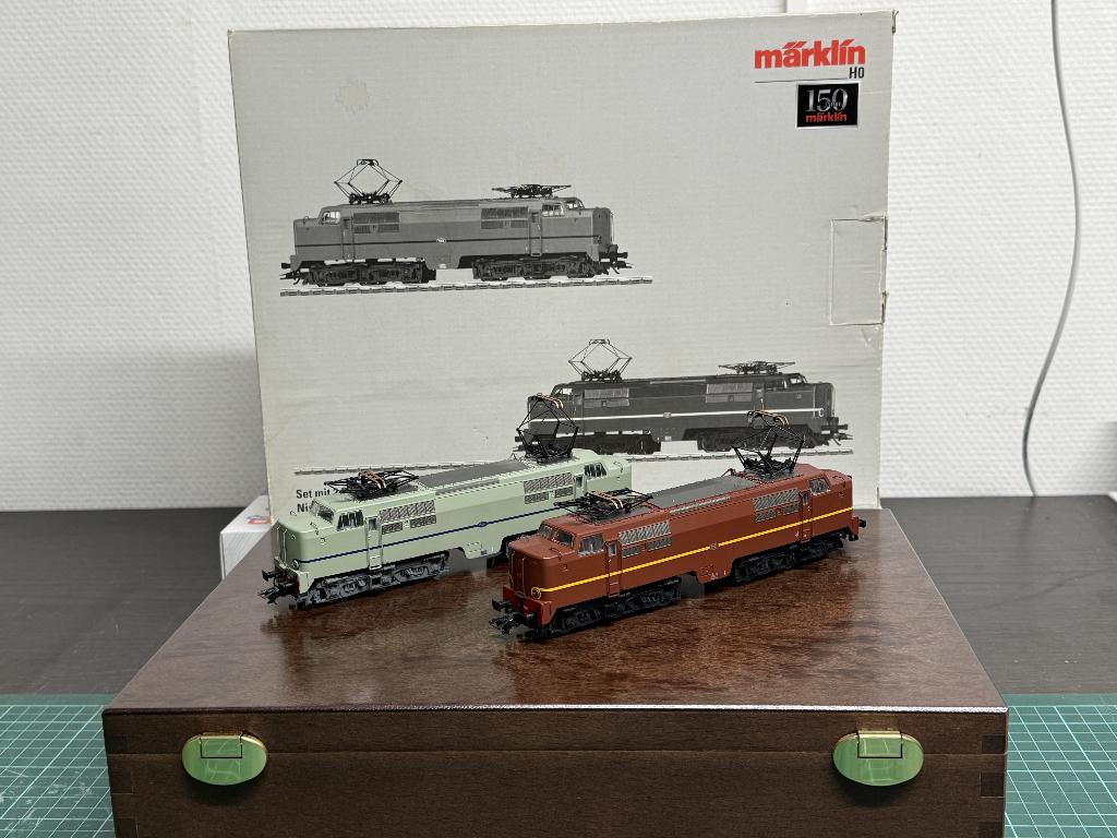Märklin 37123 NS set 1200 NS1204 + NS 1221 - als nieuw, Hobby en Vrije tijd, Modeltreinen | H0, Wisselstroom, Locomotief, Ophalen of Verzenden