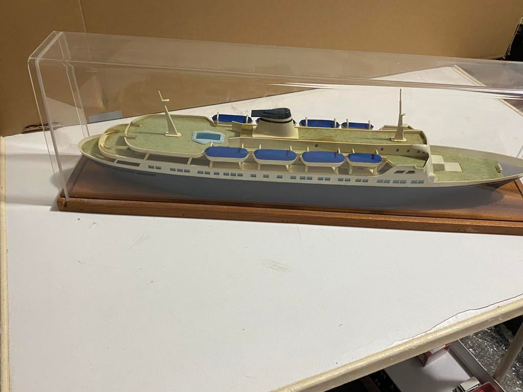 MODELSCHIP-“STELLA OCANIS”-60cm lang-ex Griekse rederijmodel, Verzamelen, Scheepvaart, Ophalen of Verzenden, Motorboot, Schaalmodel