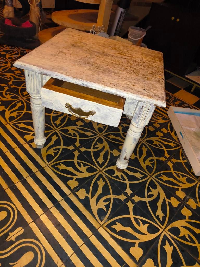 Opknapper-tje, 45 tot 60 cm, Gebruikt, Vierkant, 55 tot 75 cm