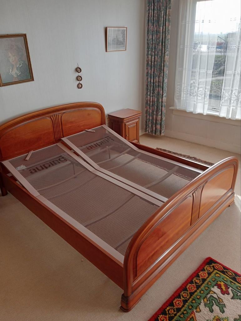 Kersenhout tweepersoonsbed met verstelbare lattenbodems, Huis en Inrichting, Slaapkamer | Bedden, Ophalen, Bruin, Klassiek, Tweepersoons