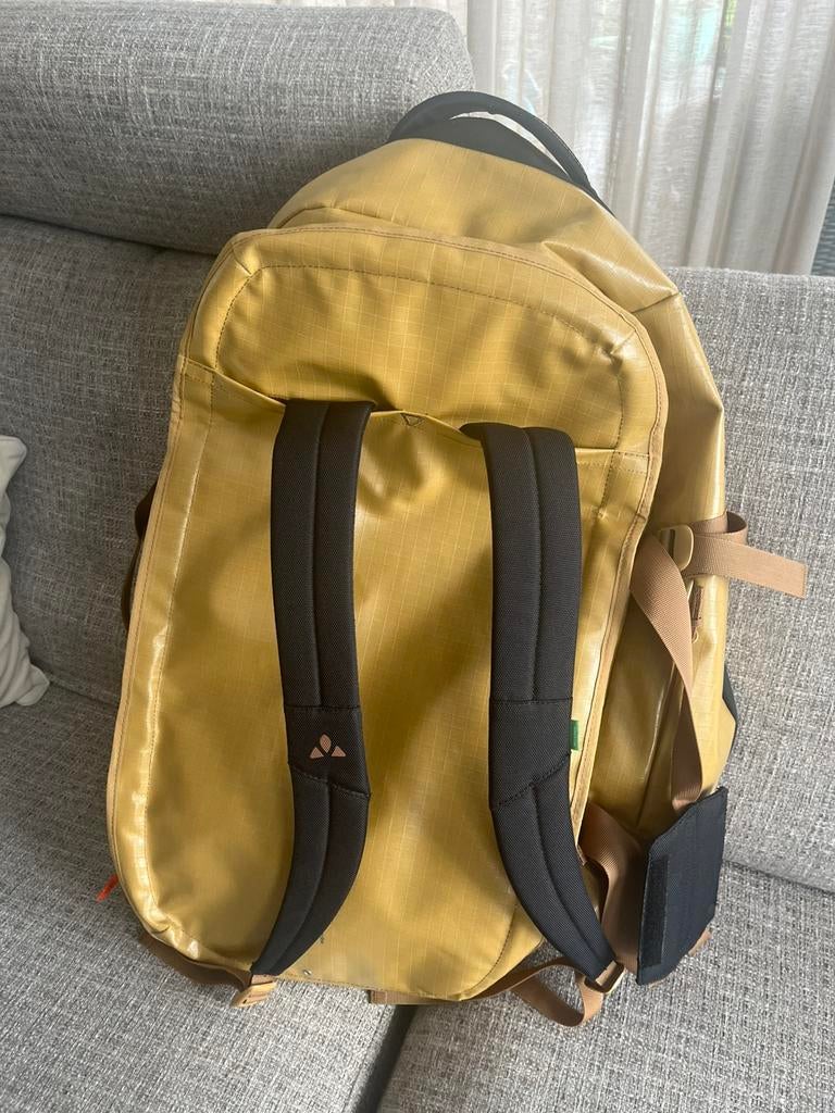 Reistas, merk Vaude, Cityduffel, Ophalen, 30 cm of meer, Geel, 60 tot 80 cm