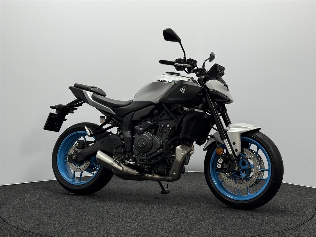 Yamaha MT 07 Y-AMT - foto 2